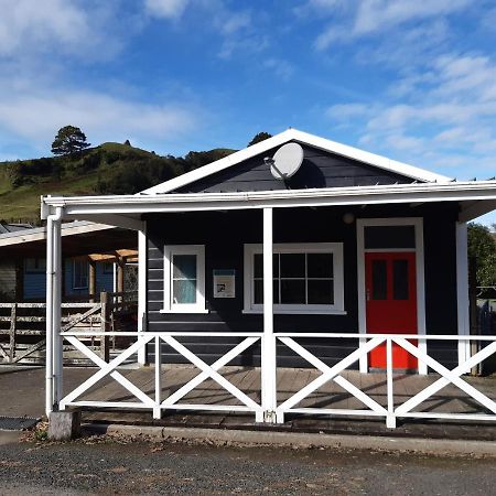 Whanga Butcher Shop Whangamomona Exterior photo